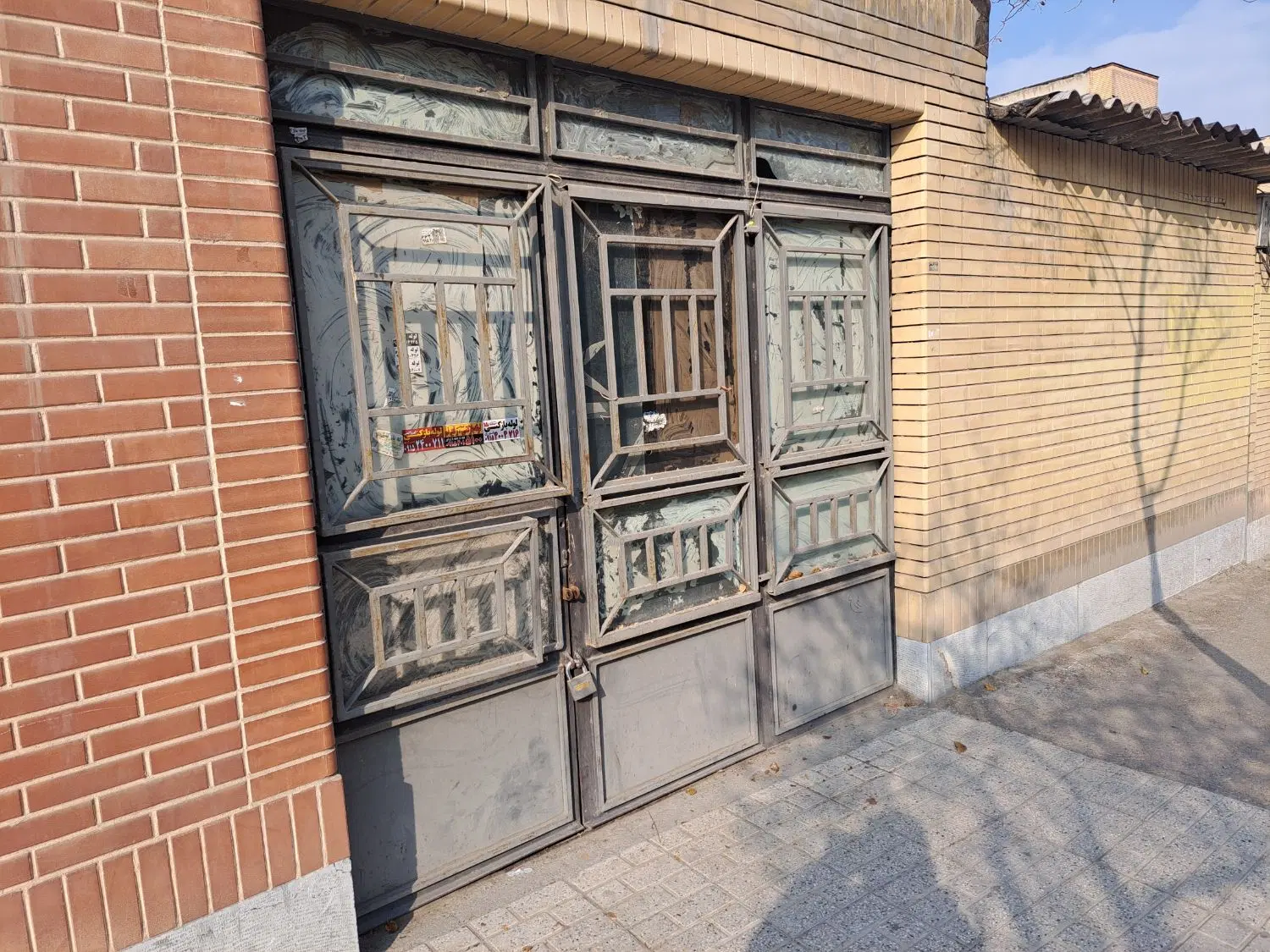 انباری حدود ۲۰متر