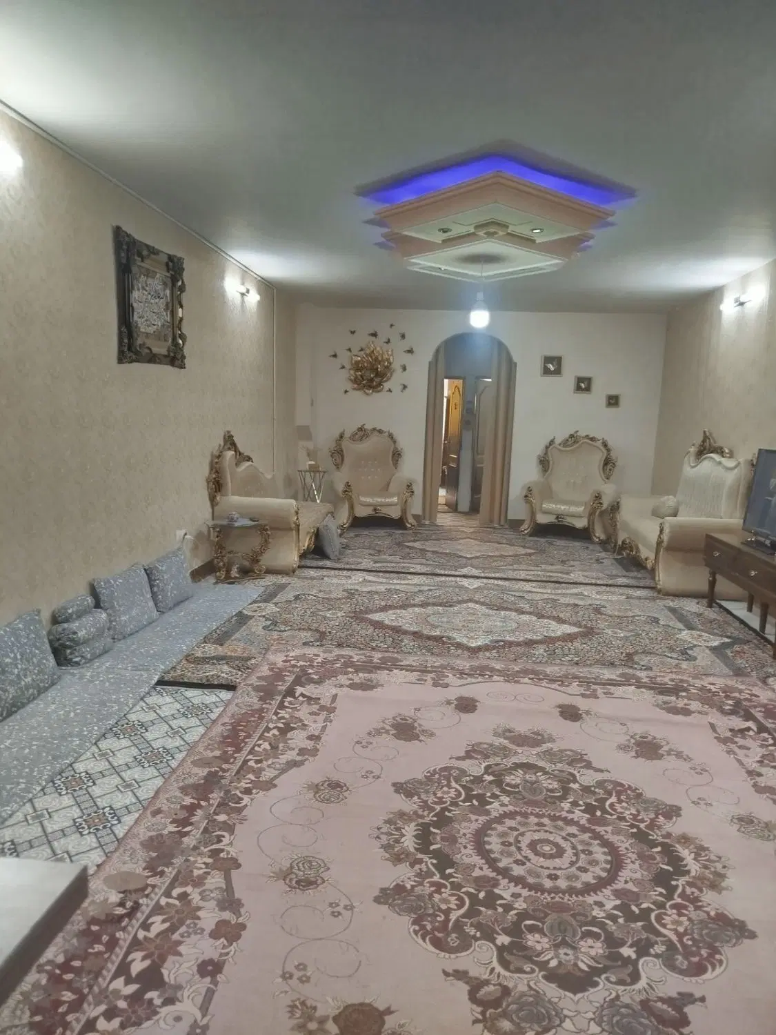 فروشی خانه