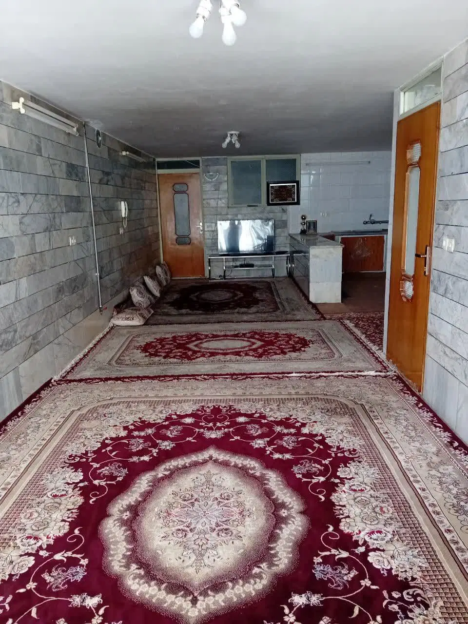 اجاره ۲ طبقه منزل دربست در شریف شرقی
