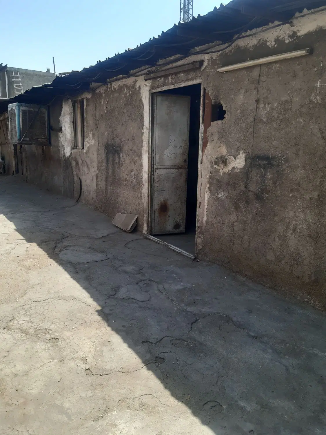 کارگاه اجاره ای (خلازیر)