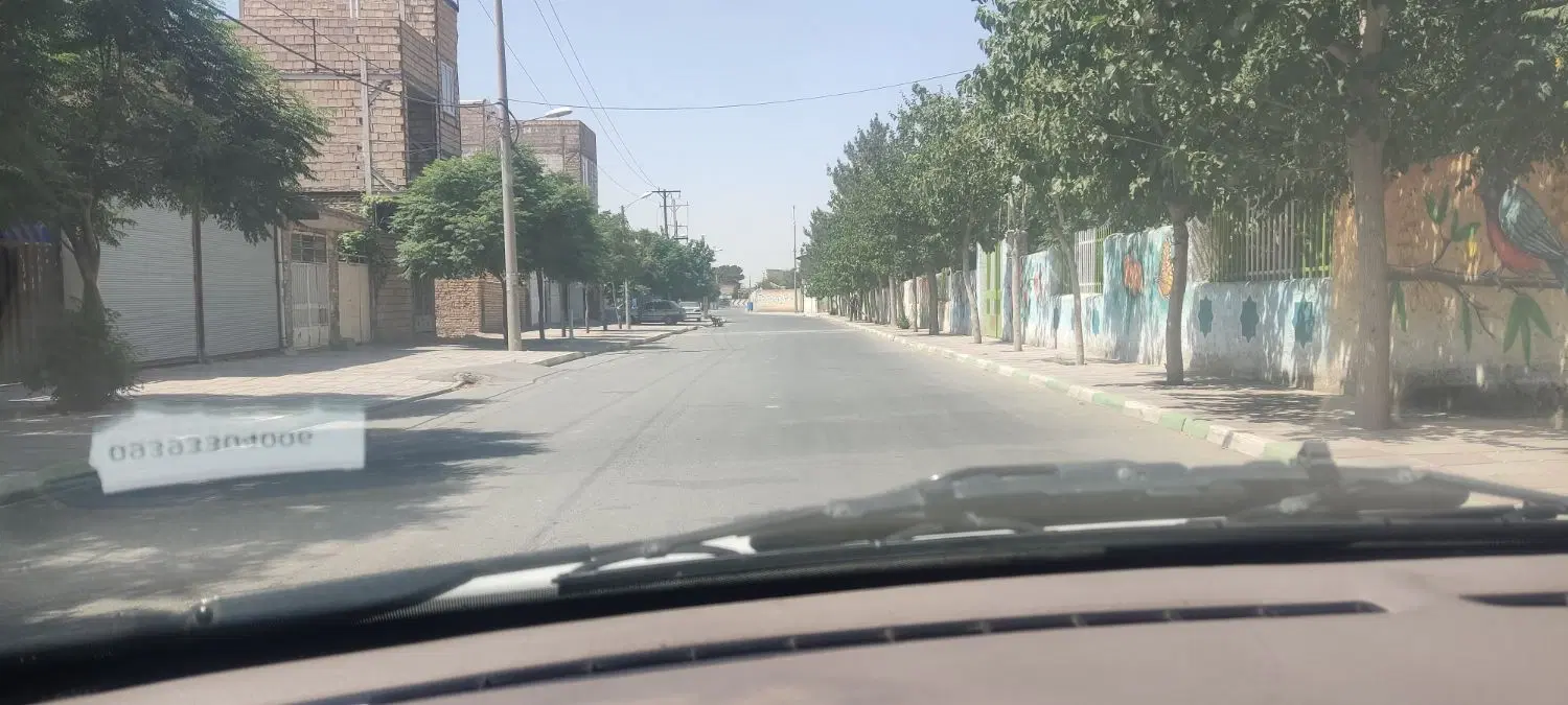 زمین مسکونی با جواز سه طبقه