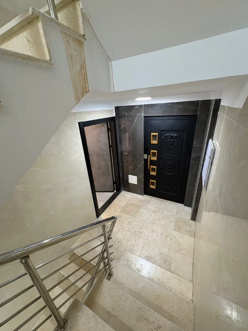 اپارتمان ۵۷ متری تک واحد