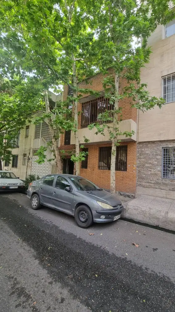 ۱۰۲ متر کلنگی پاسداران