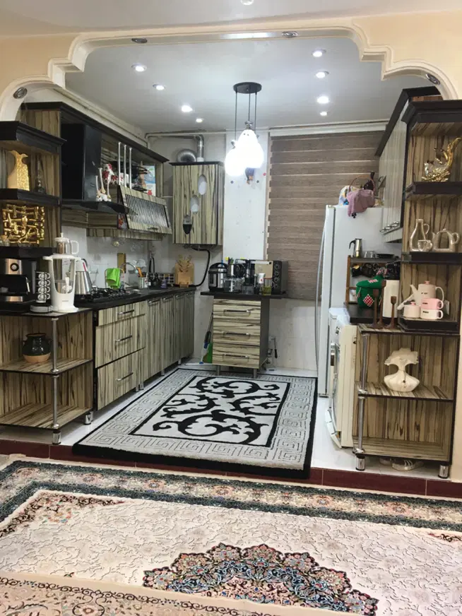 منزل 75متری شهرک صدرا فروشی