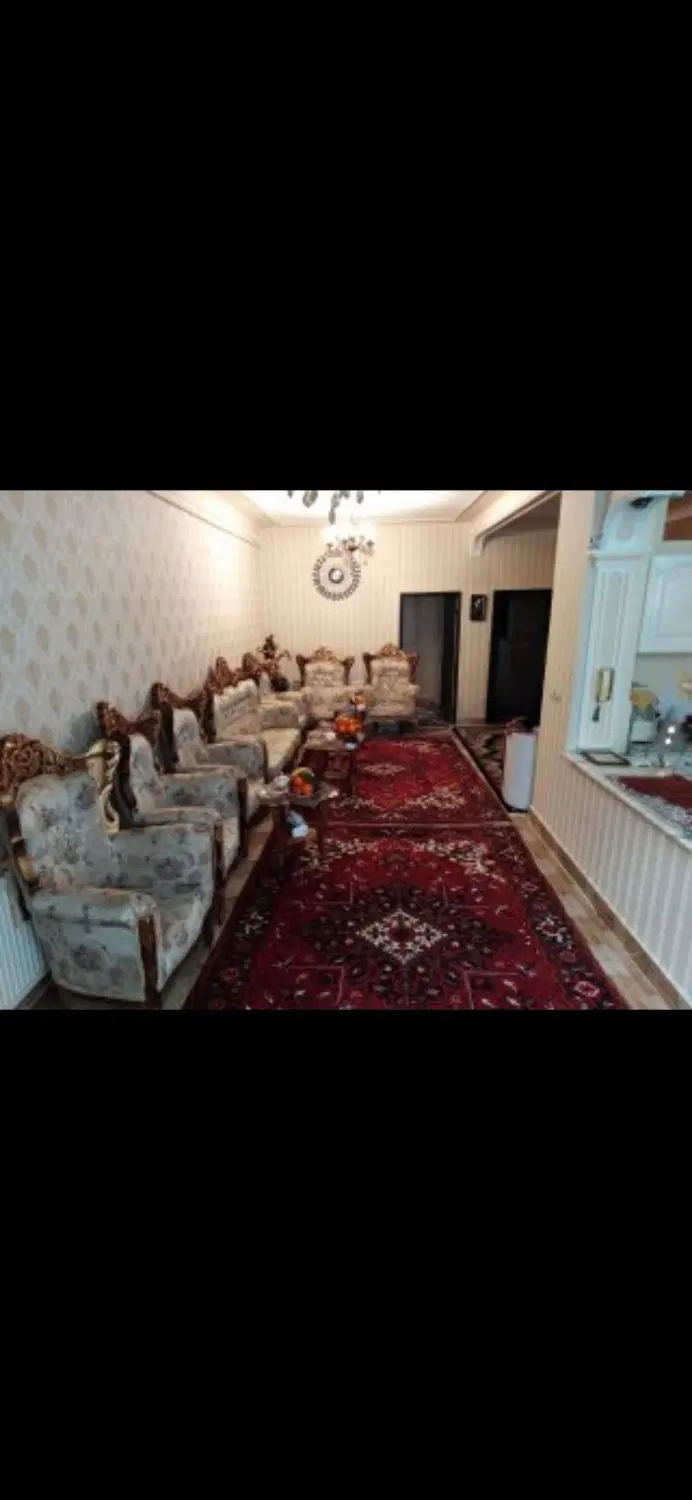 خانه مسکونی یک طبقه حیاط دار واقع در خیام