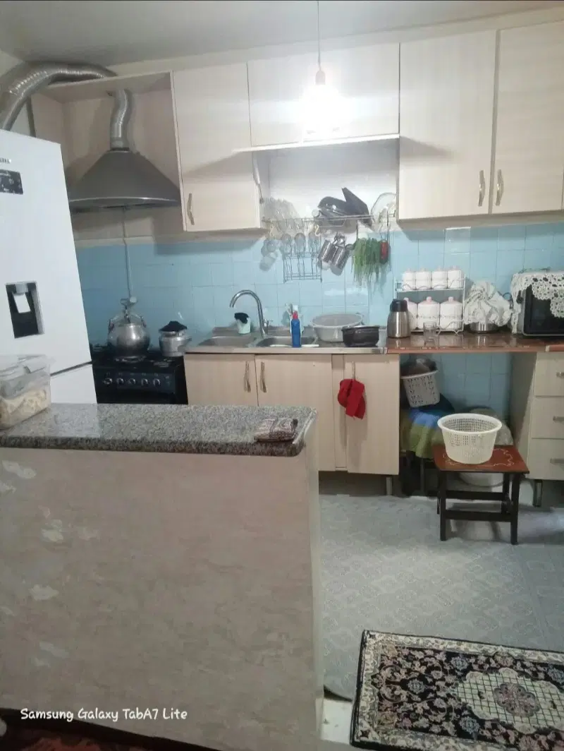 ۵۷ متر با پارکینگ طبقه اول نزدیک مترو عبدل اباد