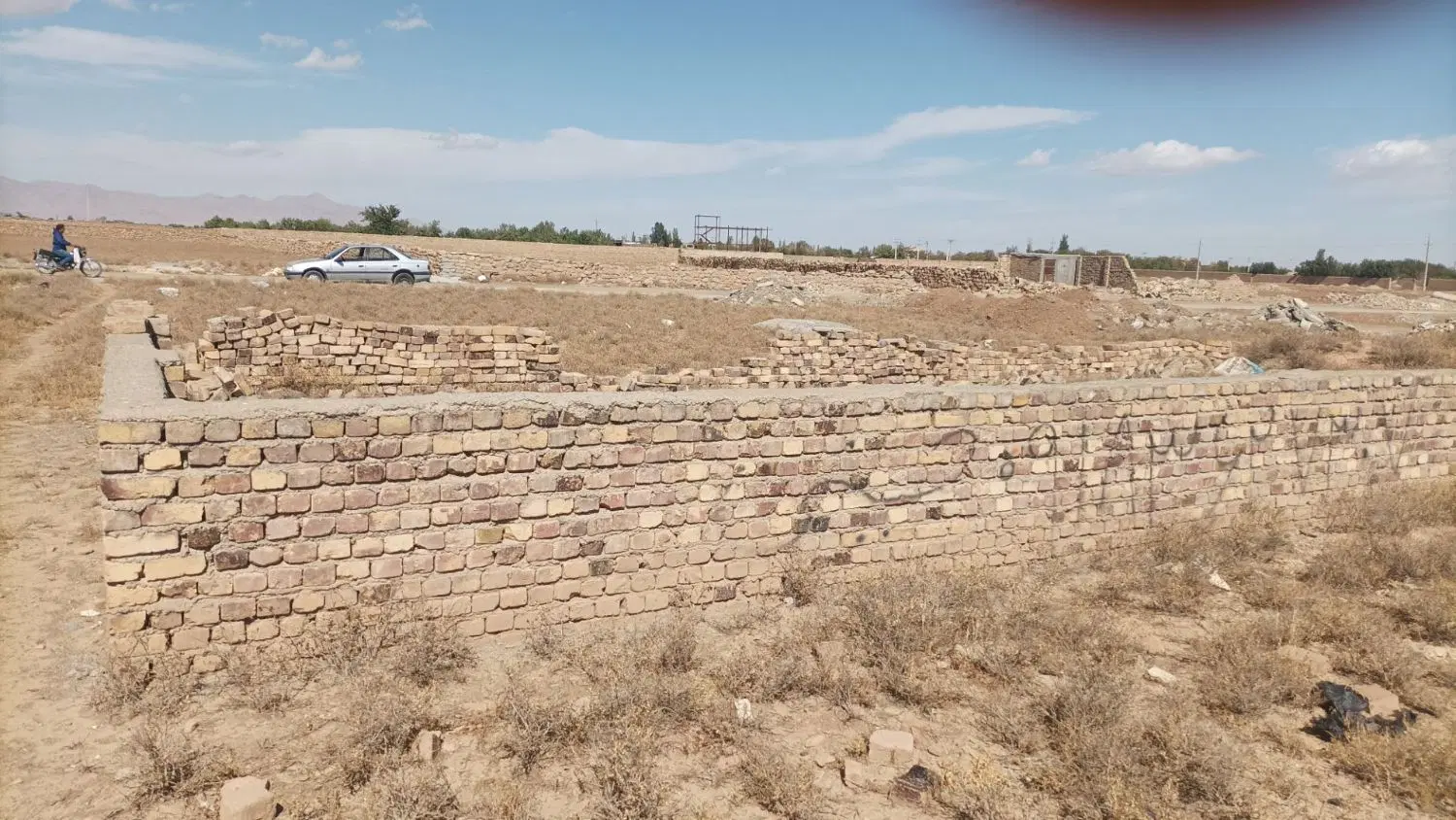 زمین مسکونی احتشامیه (گاوخانه)