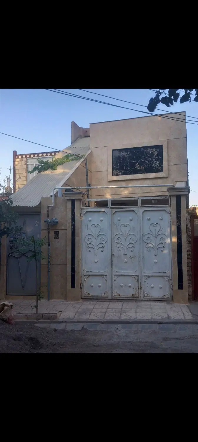 منزل ویلایی دو طبقه