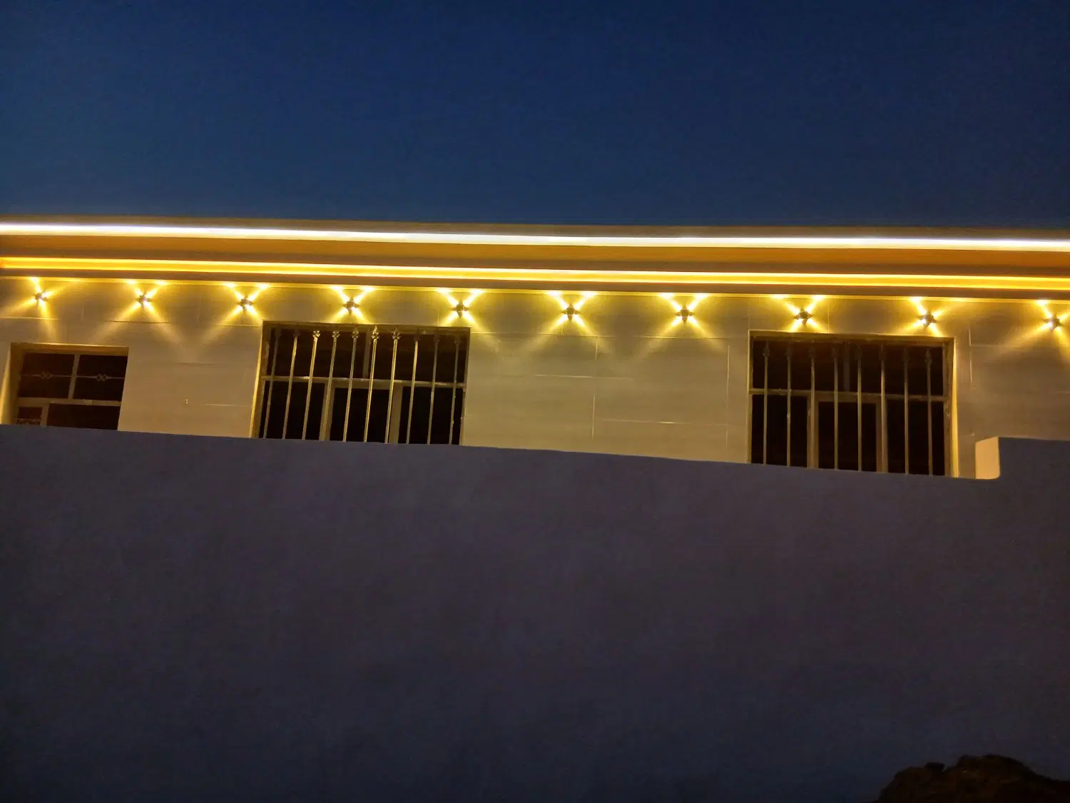 منزل نیمه ساز فروشی