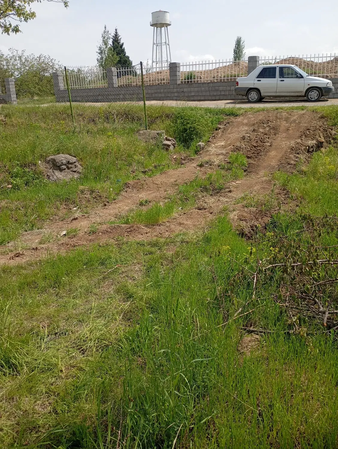 سلام.زمین کشاورزی الوان جاده سرو