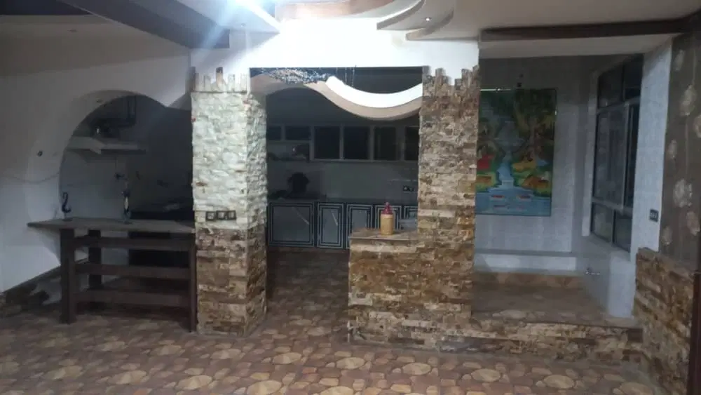 خانه ویلایی واقع در خیابان معلم سورشجان