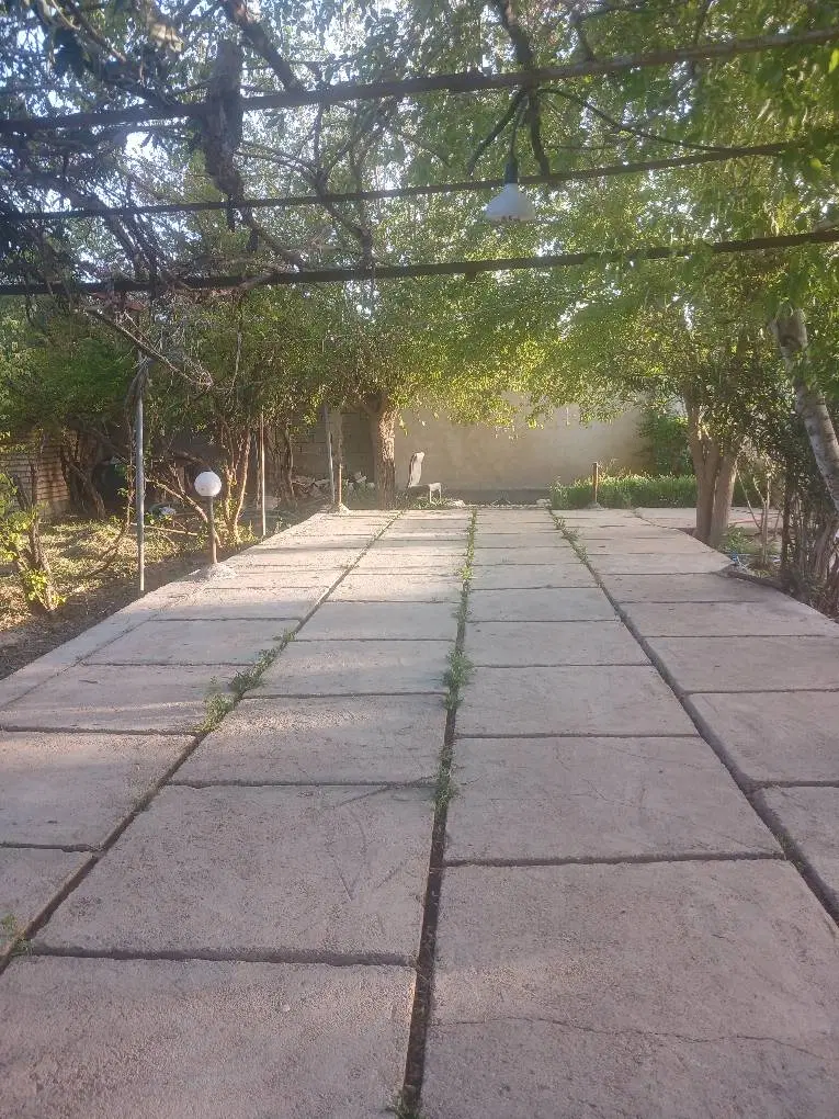 باغ ۱۰۰۰متری