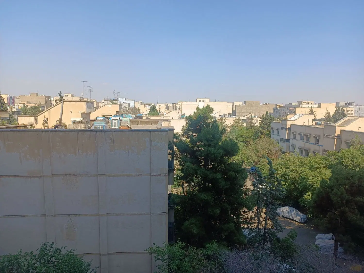 فروش واحد ۶۱متری کلید نخورده در بلوار گلاب صادقیه
