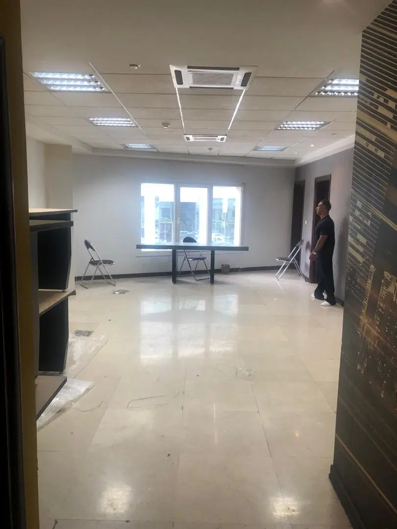 ۹۷ متر اداری اندرزگو