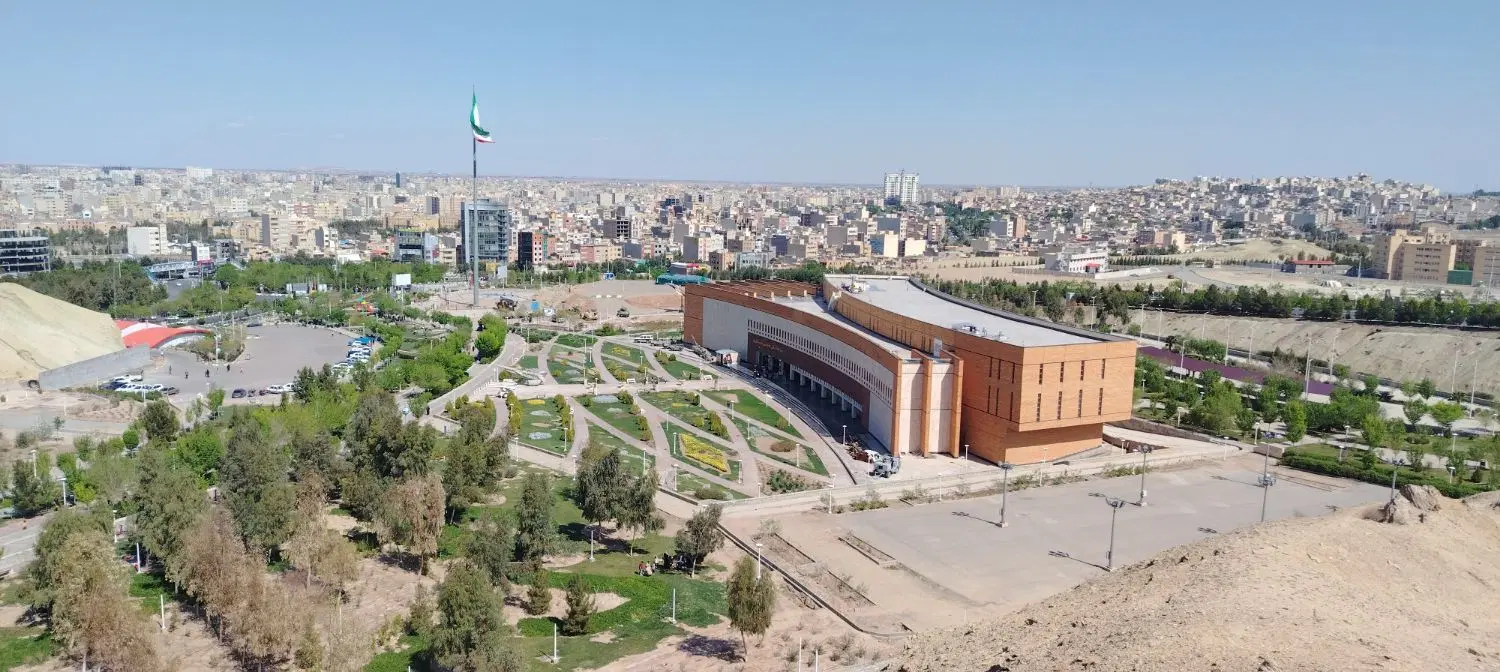 زمین پرنیان 300 متر