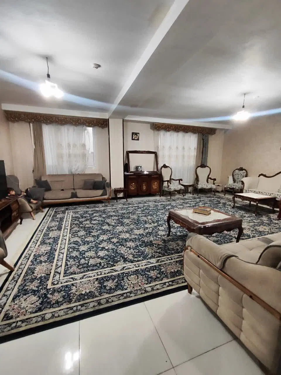 آپارتمان سه خوابه لوکس