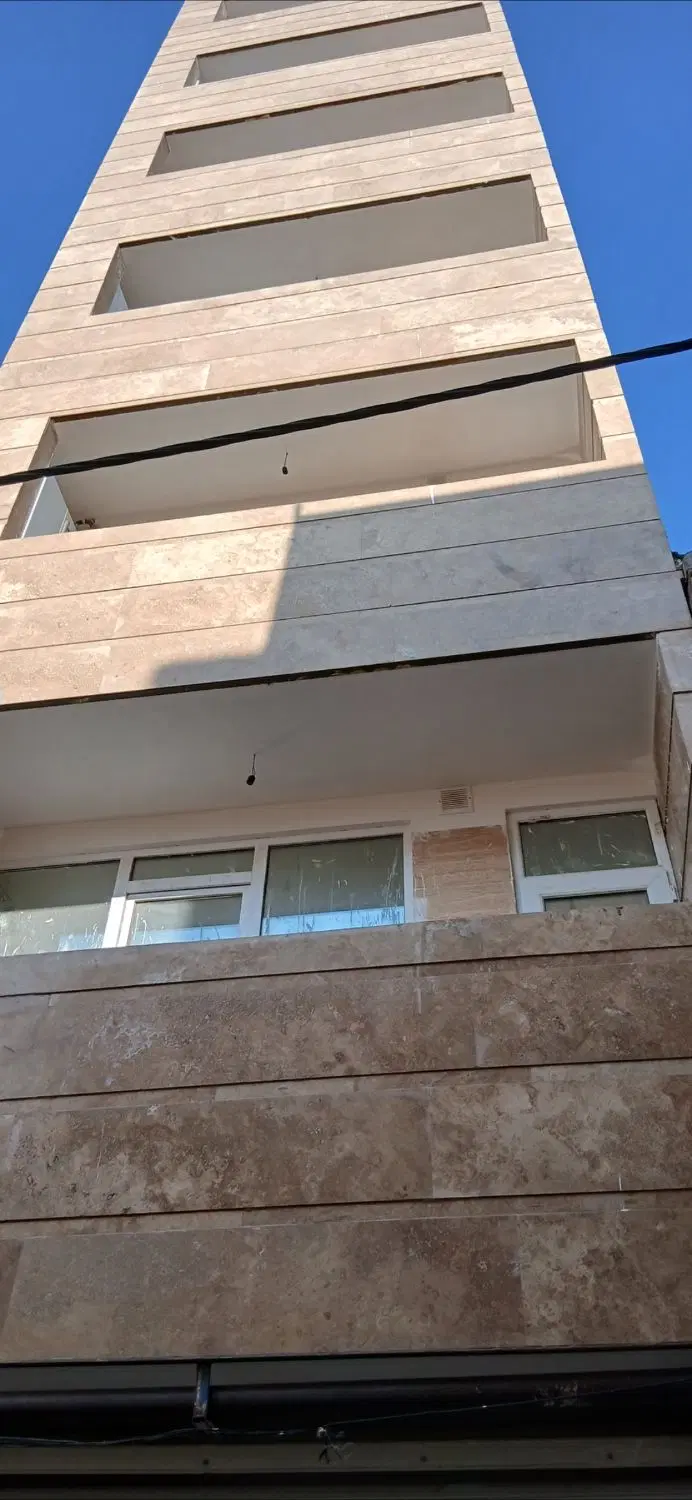 آپارتمان ۹۰ متری توانیر انقلاب