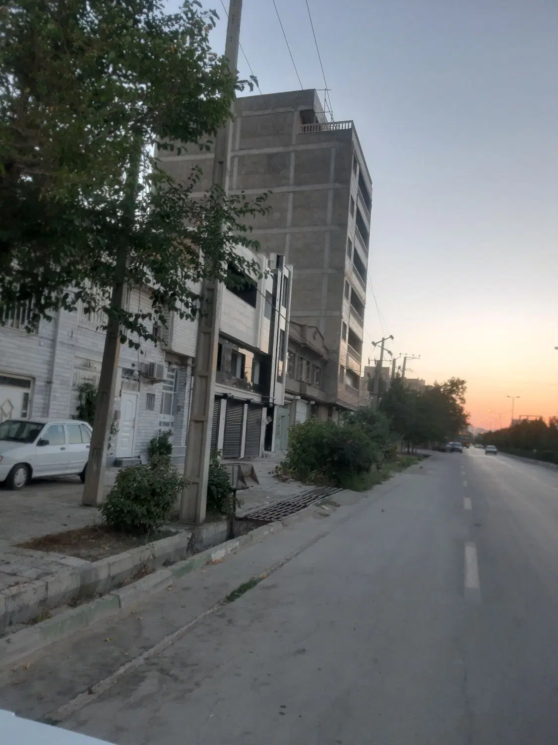 اجاره واحد تجاری بر خیابان البرز