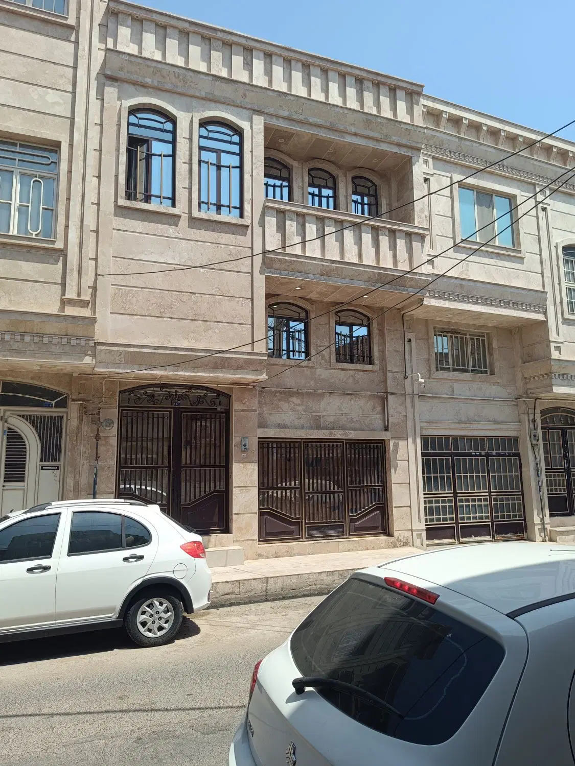 منزل ویلایی.3طبقه جنوبی 110متری