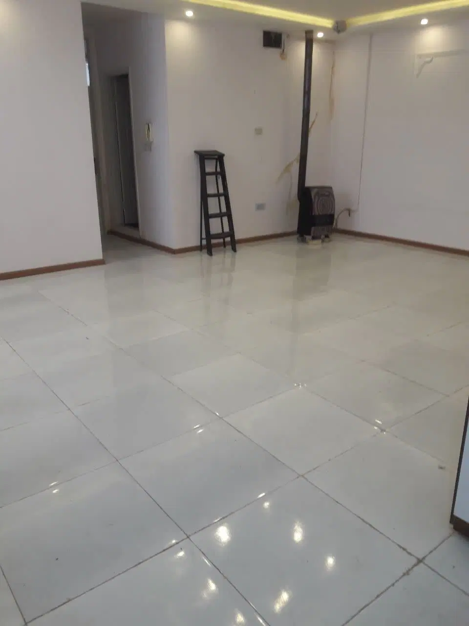 اپارتمان ۸۹ مترهمکف بازسازی شده
