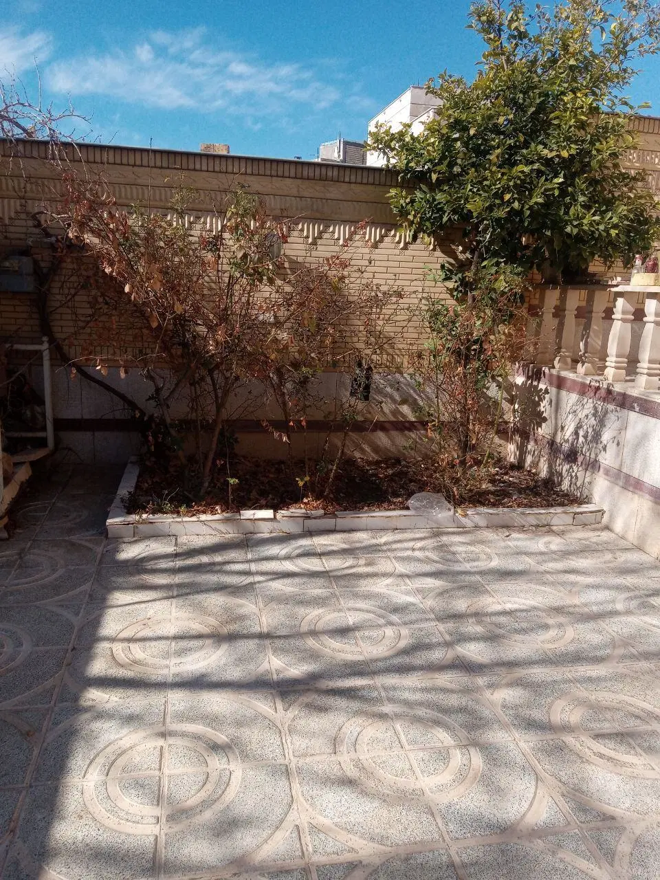 فروش یک طبقه دربست شهرصدرا