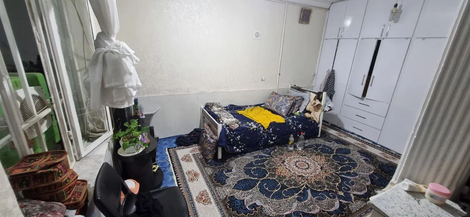منزل دوطبقه داخل کوچه بزرگ