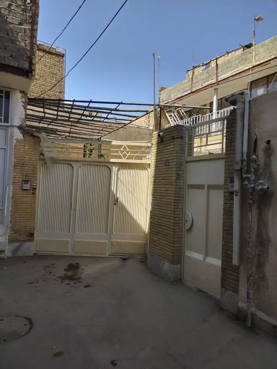منزل کلنگی میرزا طاهر غربی