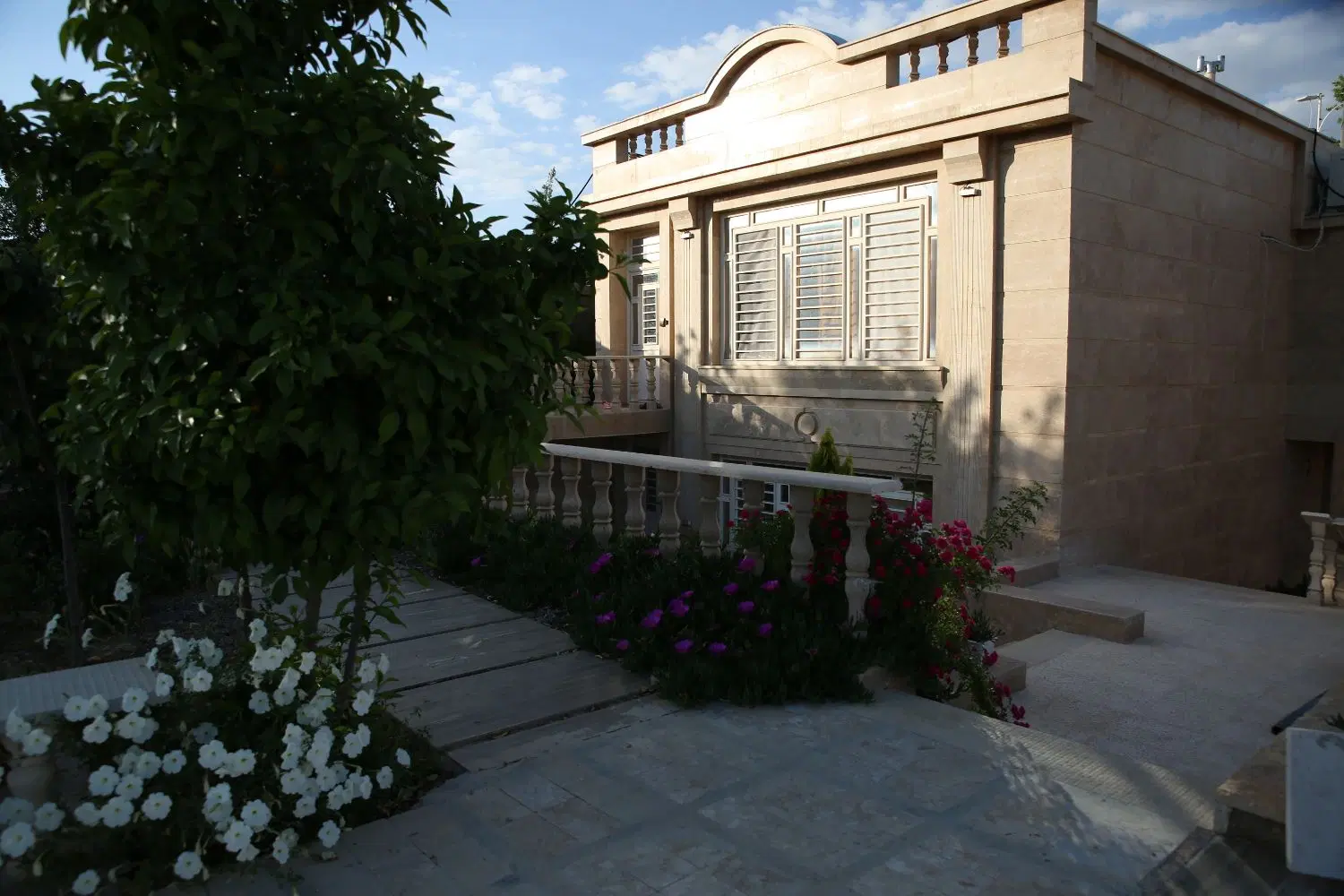 رهن و اجاره واحد دو خوابه ویلایی