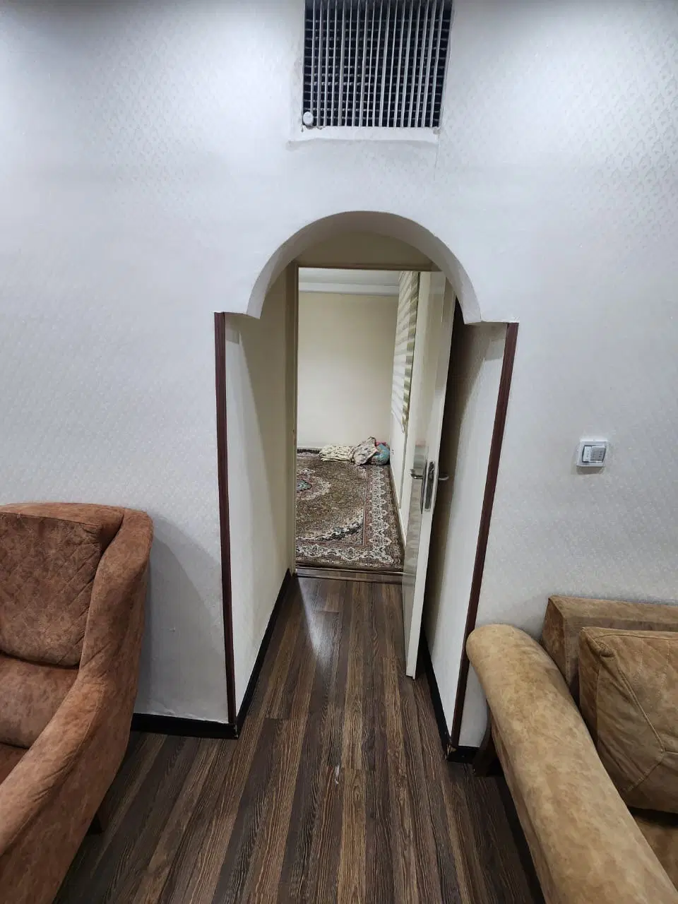 آپارتمان تک واحدی ۹۰ متری سند دار