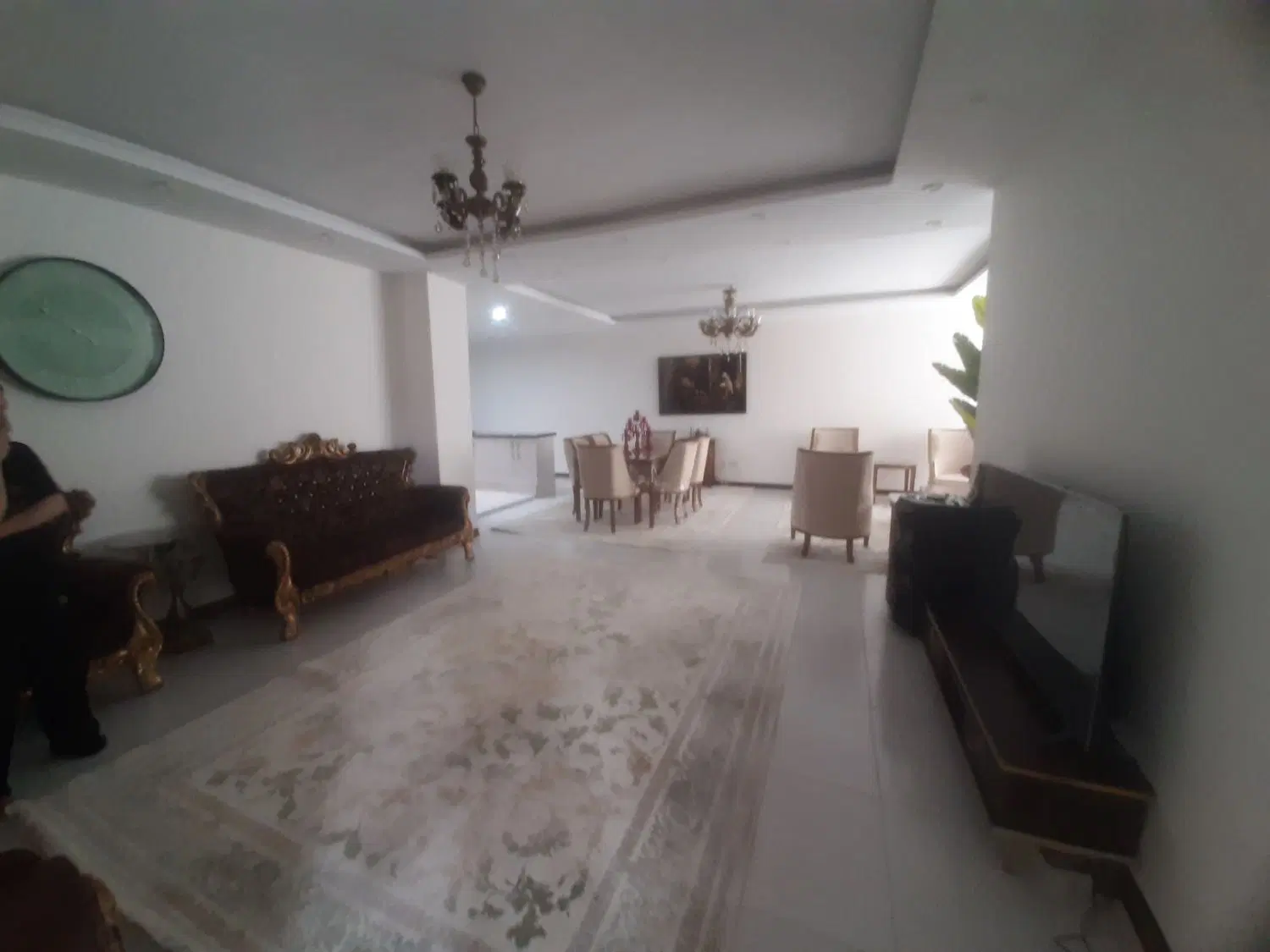 واحد 170 متری اجاره داده میشود