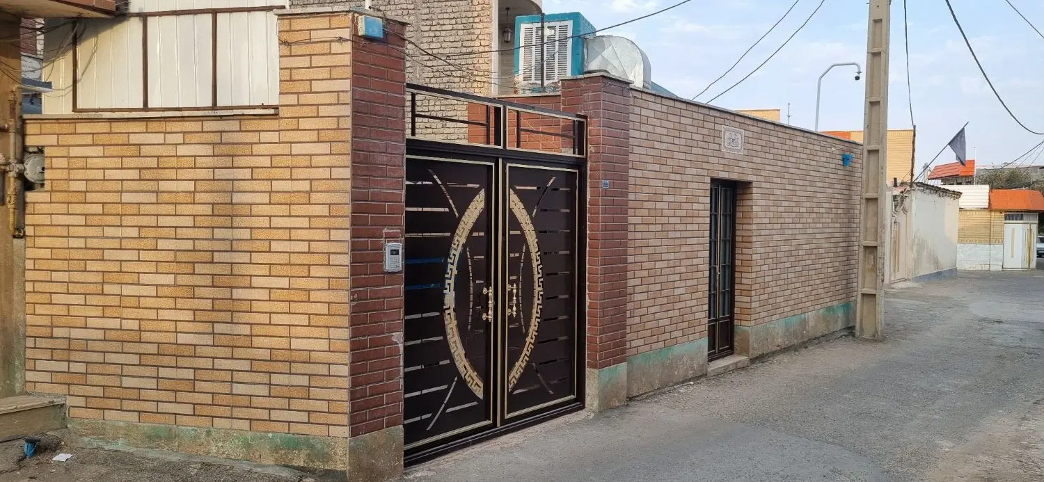خانه185متری باموقعیت مسکونی تجاری