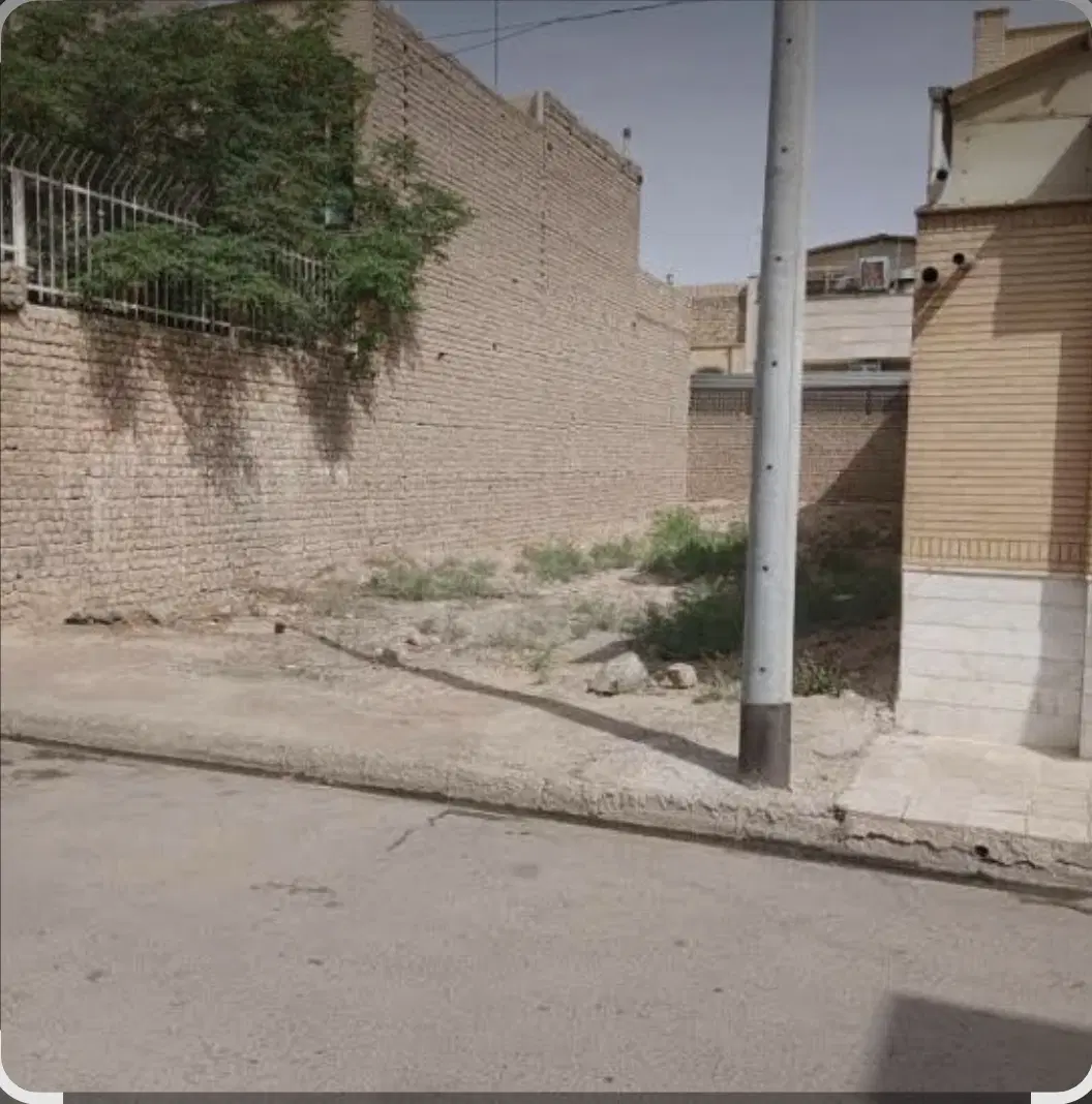 ۹۰ مترزمین قلفتی