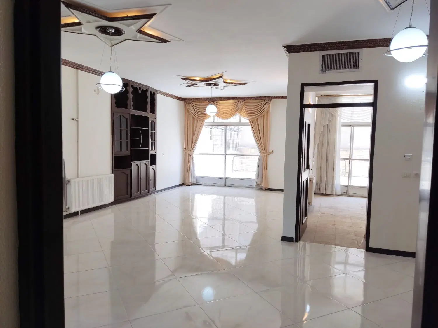 اجاره مسکونی سه خوابه در دکتر حسابی