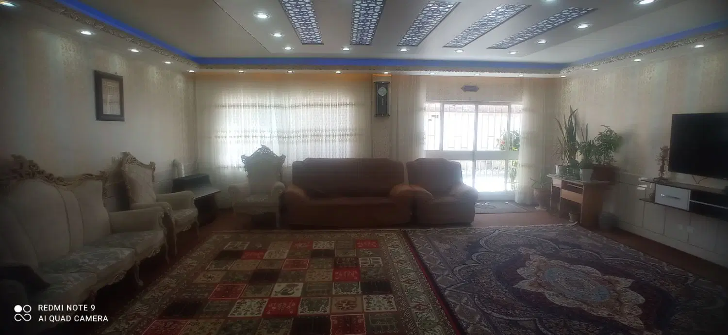 فروش ویلایی سه خواب،دونبش،۲۴۰متری،محله ب6،اوکازیون