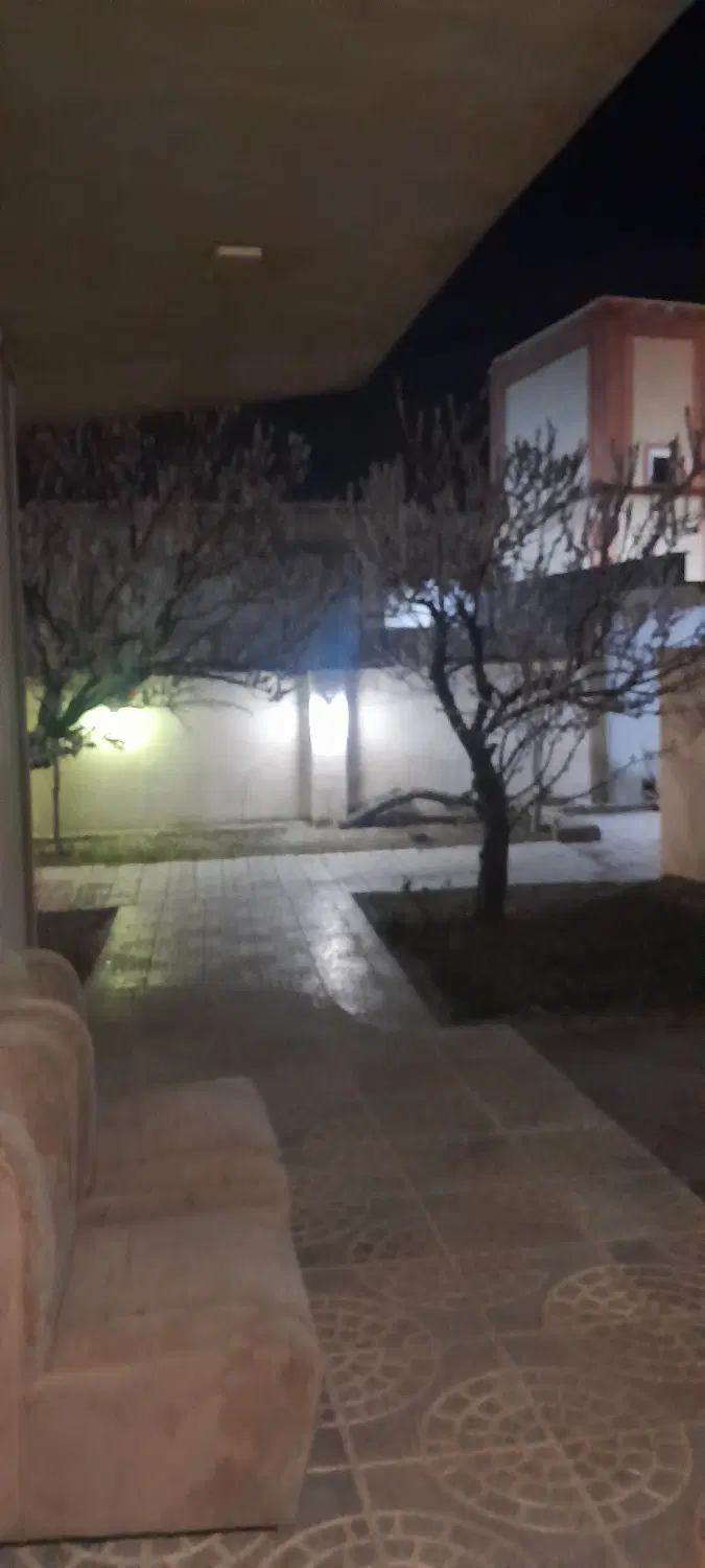 کلنگی ۲۰۷ متر جنوبی میدان سلماس