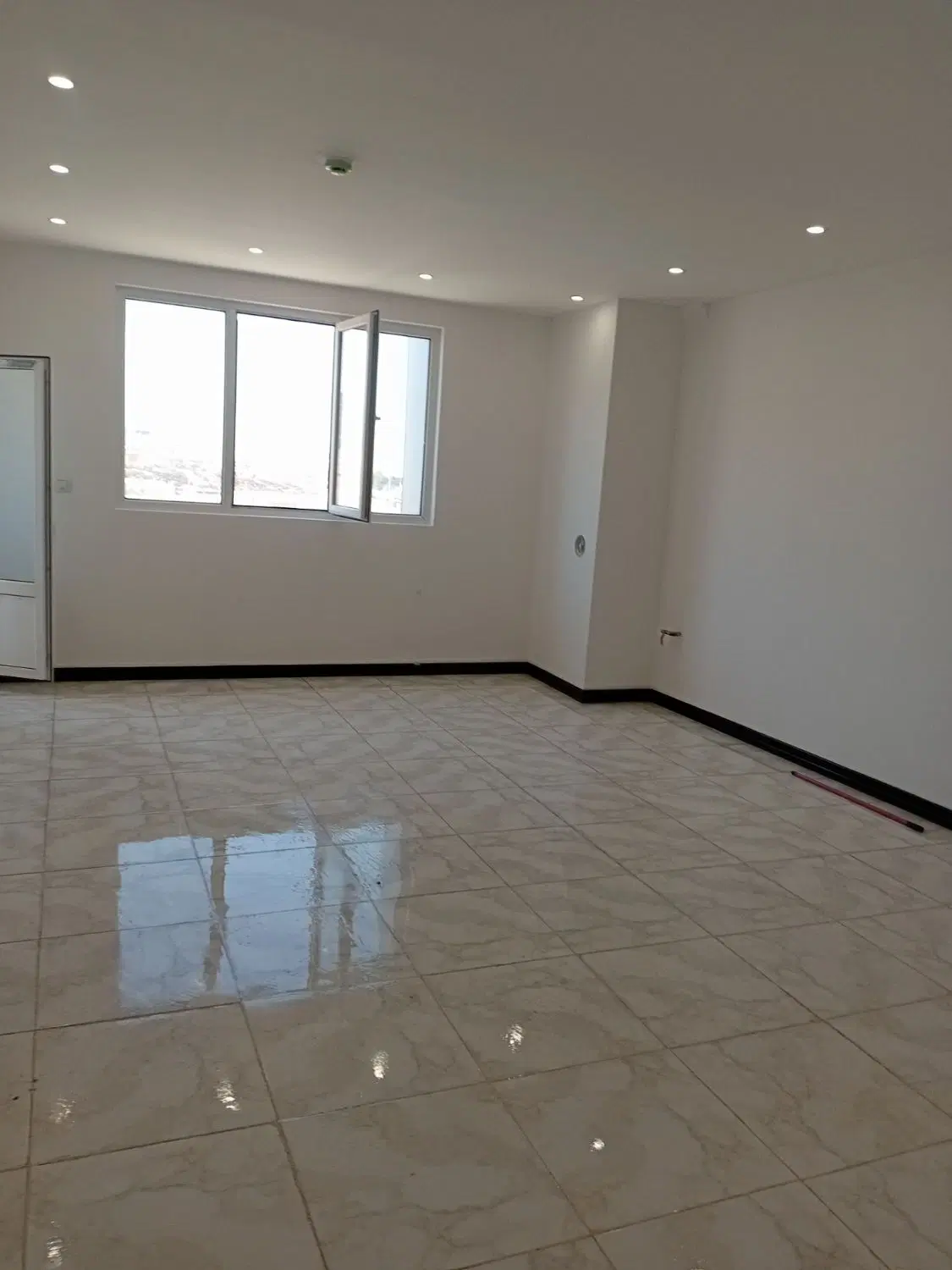 آپارتمان ۱۱۵ متری ساخت ۸۹ دکتر حسابی