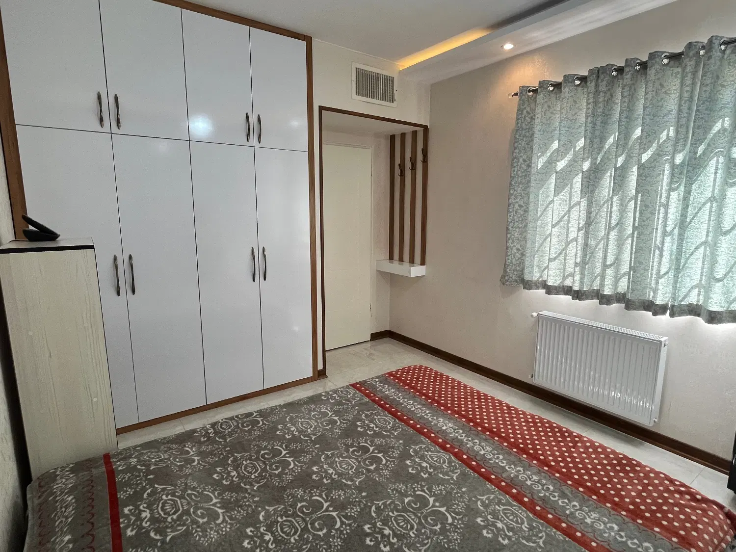 فروش منزل ویلایی در بهارستان مجموعه سرو نقره‌ای