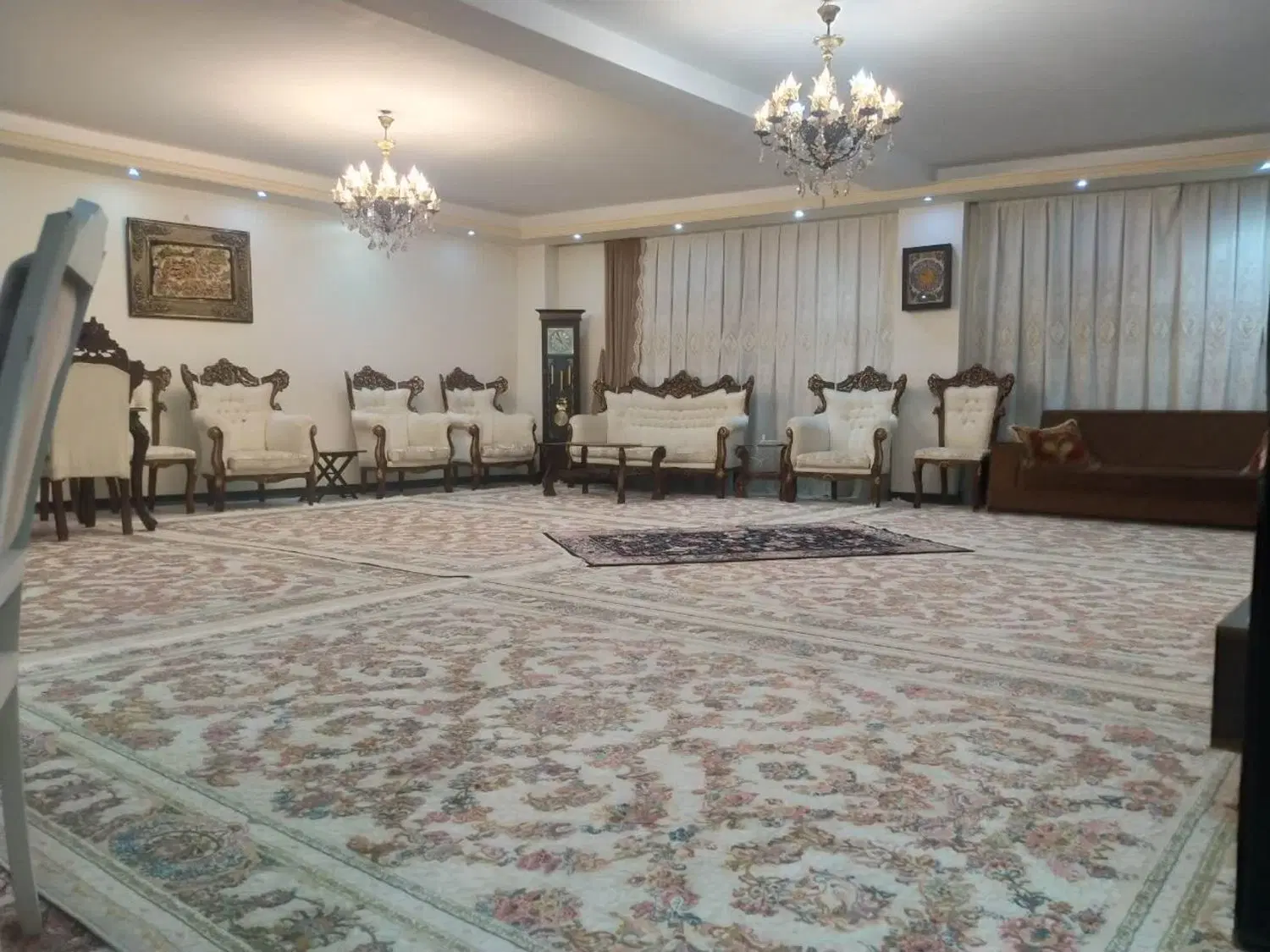 ۱۴۱ متری فول سه خوابه