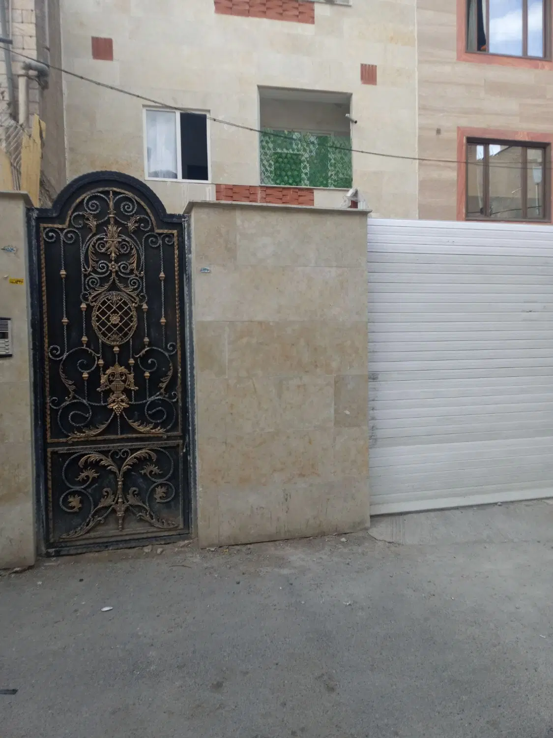 رهن آپارتمان ،۹۰ متری ۲ خواب،پارکینگ طبقه اول