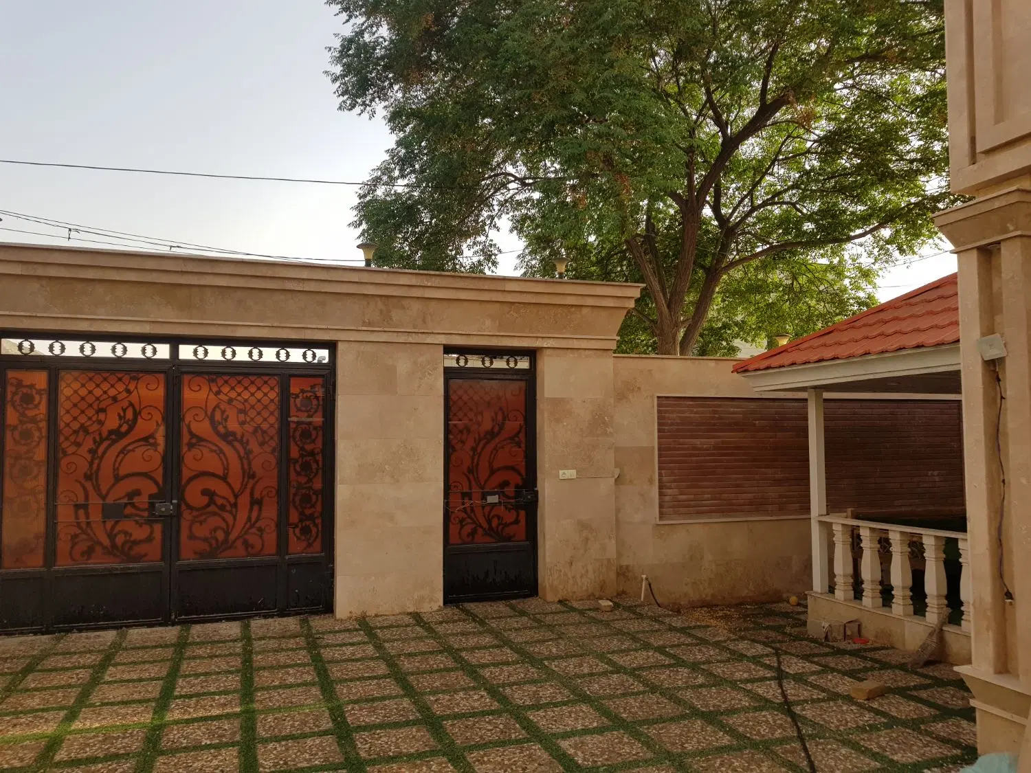 خانه ویلایی نقلی با امکانات پارچین حمامک