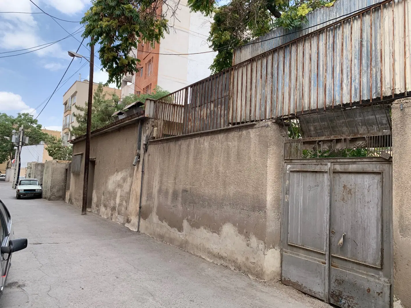 ویلایی با پروانه خیابان دانشگاه
