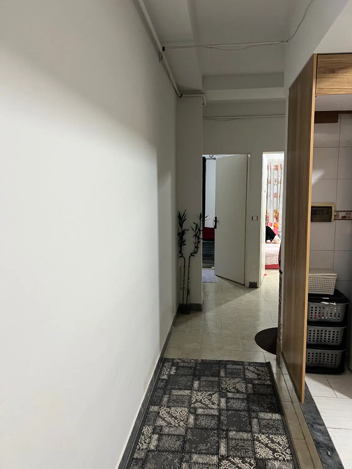 ساختمان ۷۰ متری خ اندیشه
