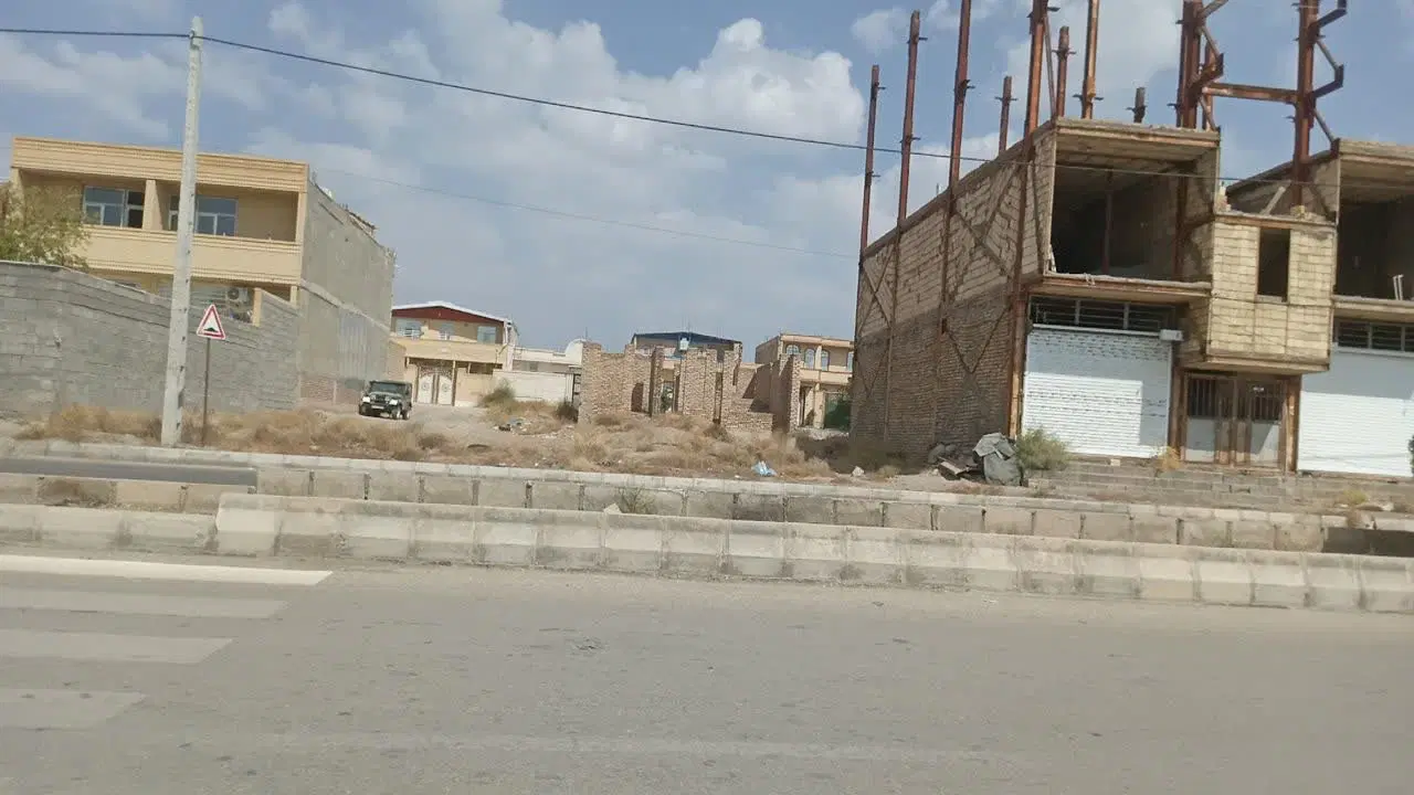 زمین مسکونی در بافت ،با شرایط ویژه