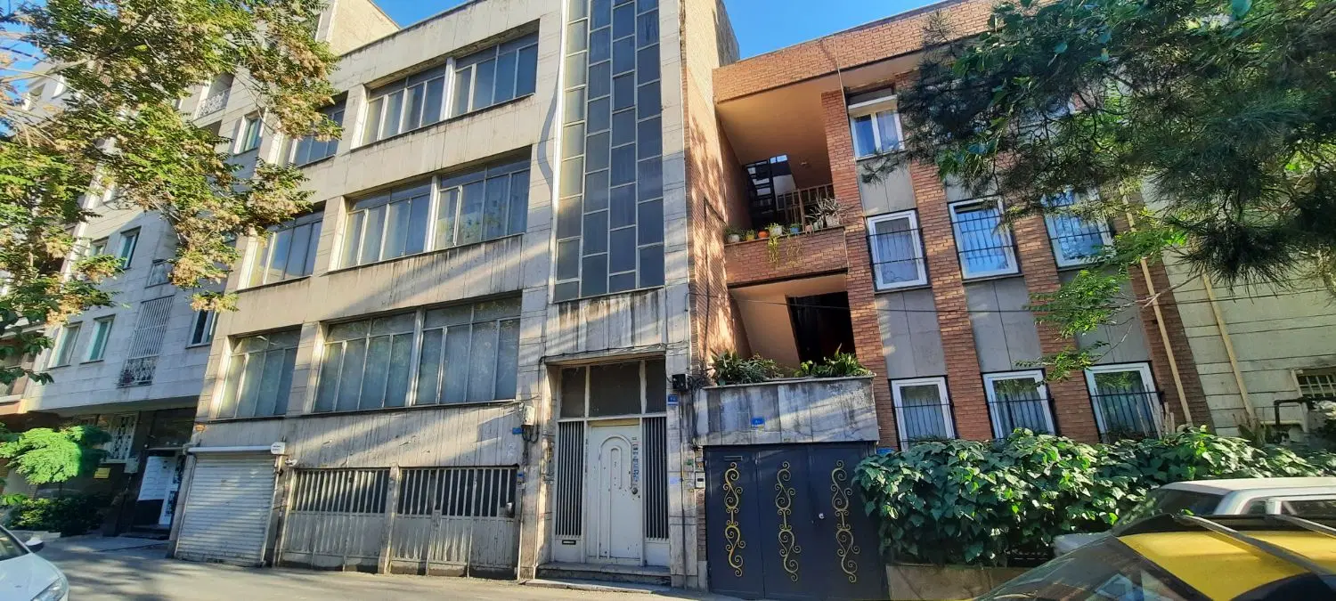 آپارتمان با موقعیت اداری درب مجزا از کوچه