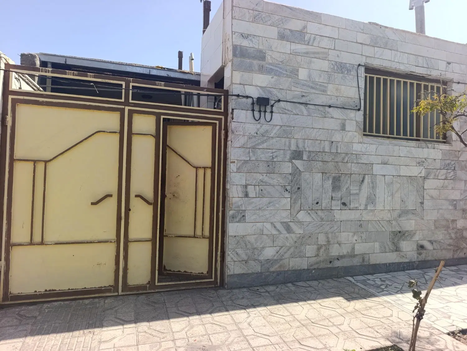 خانه در معصومیه در حاشیه