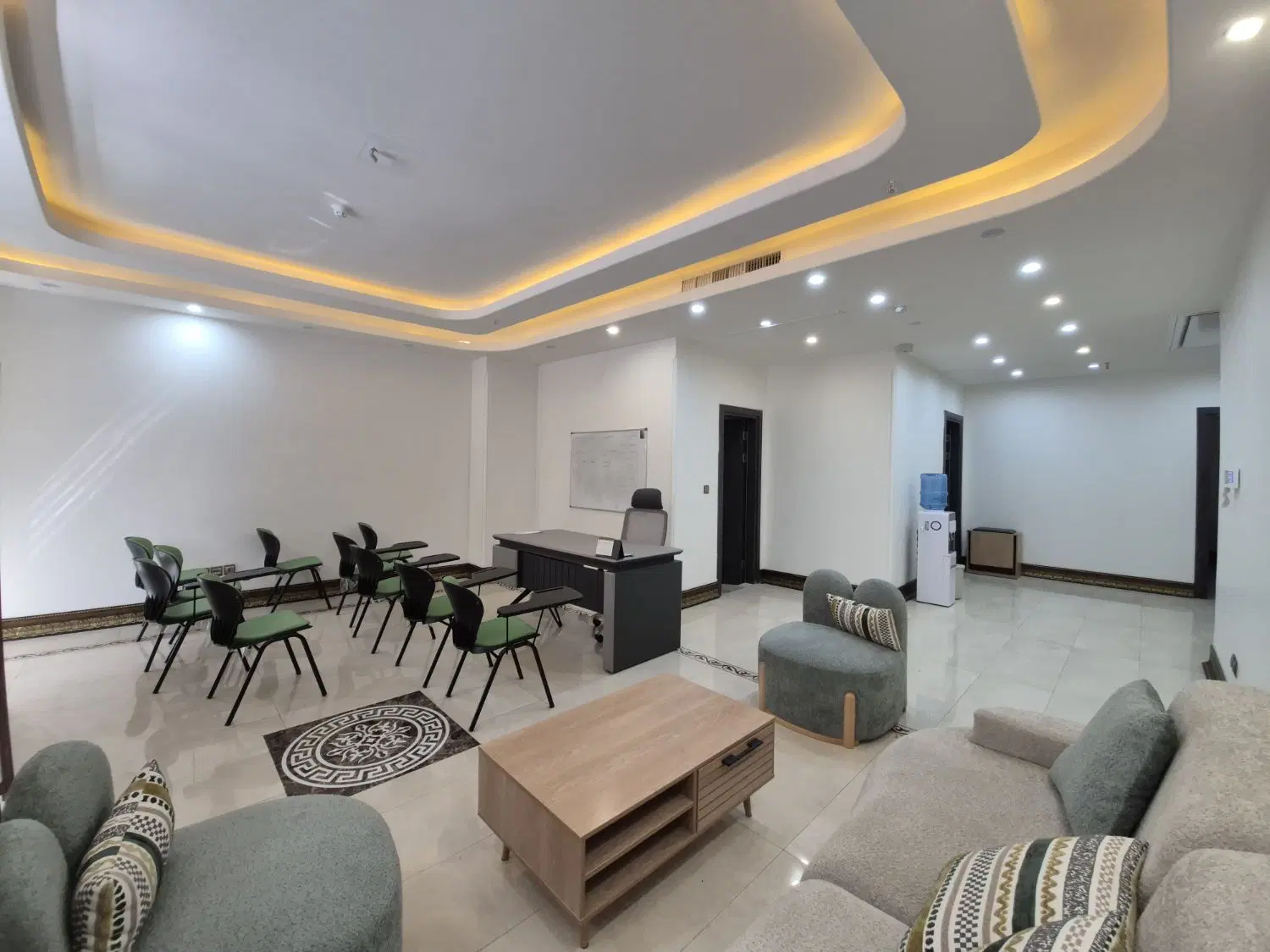 اداری_ ۷۰متر_ ساختمان برند_تاپ لوکیشن