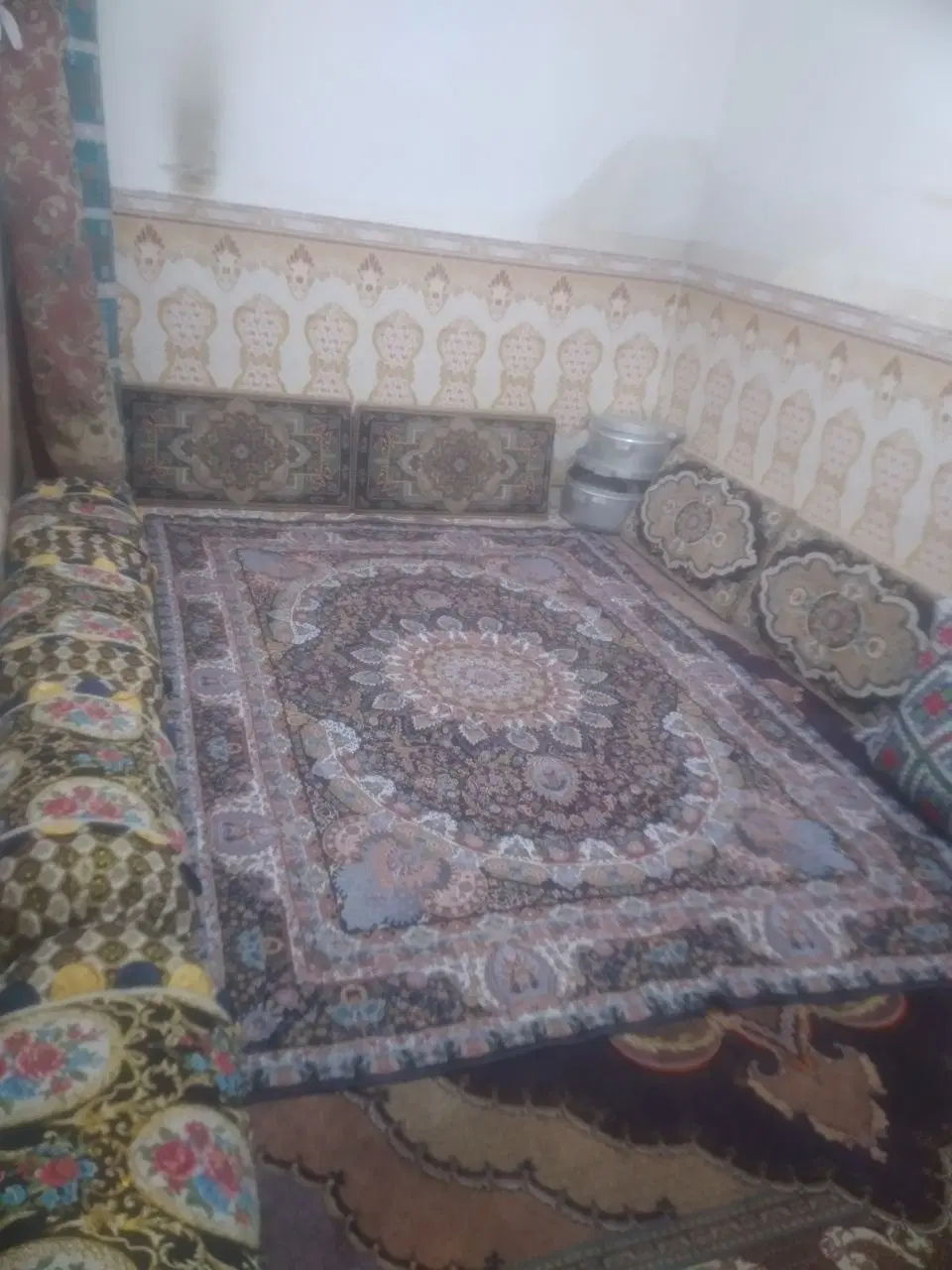 منزل بین رجای و طباطبایی مسیل سیستان