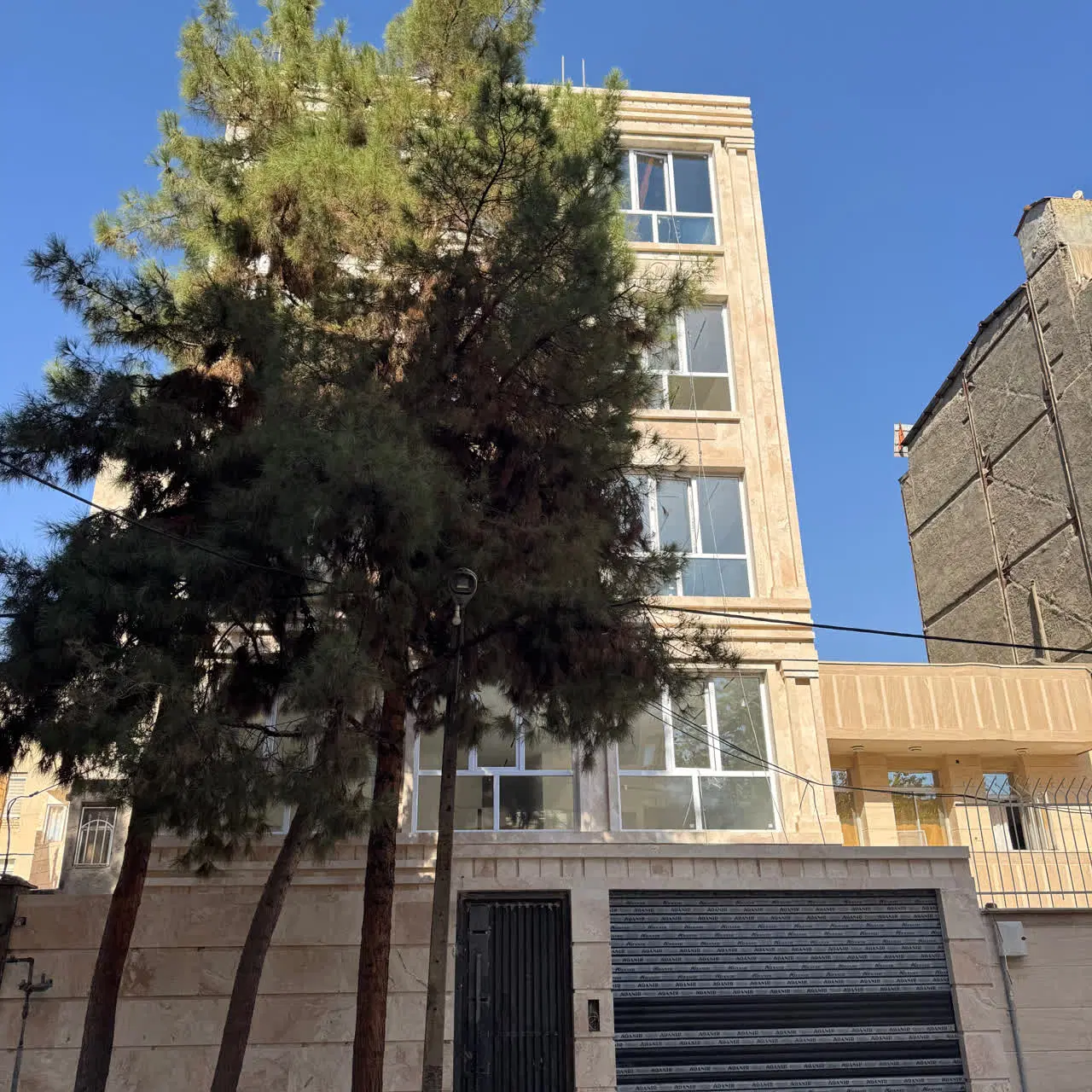 اپارتمان 110متری تک واحدی