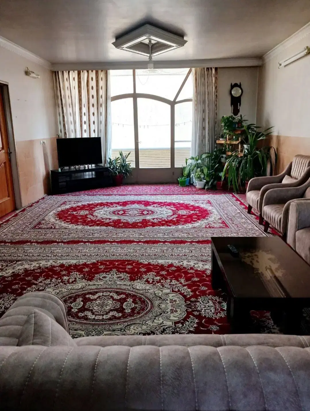 خانه ویلایی _دو طبقه_ ۲۴۵ متر _ ۳ خواب