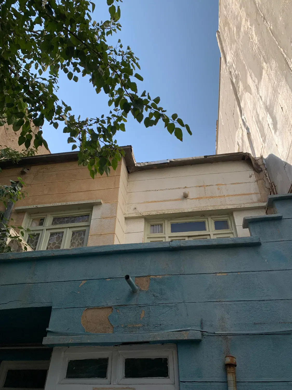 ویلایی (پل باغ صفا فردوسی)
